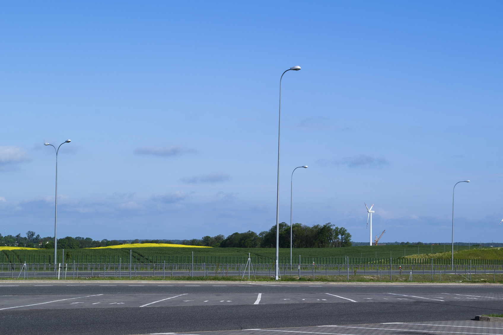 LED parking lot light retrofit