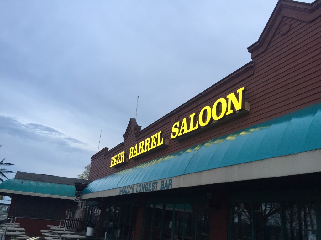 Beer Barrel Saloon / Tippers Sandusky, Ohio Sign Company, Maintenance