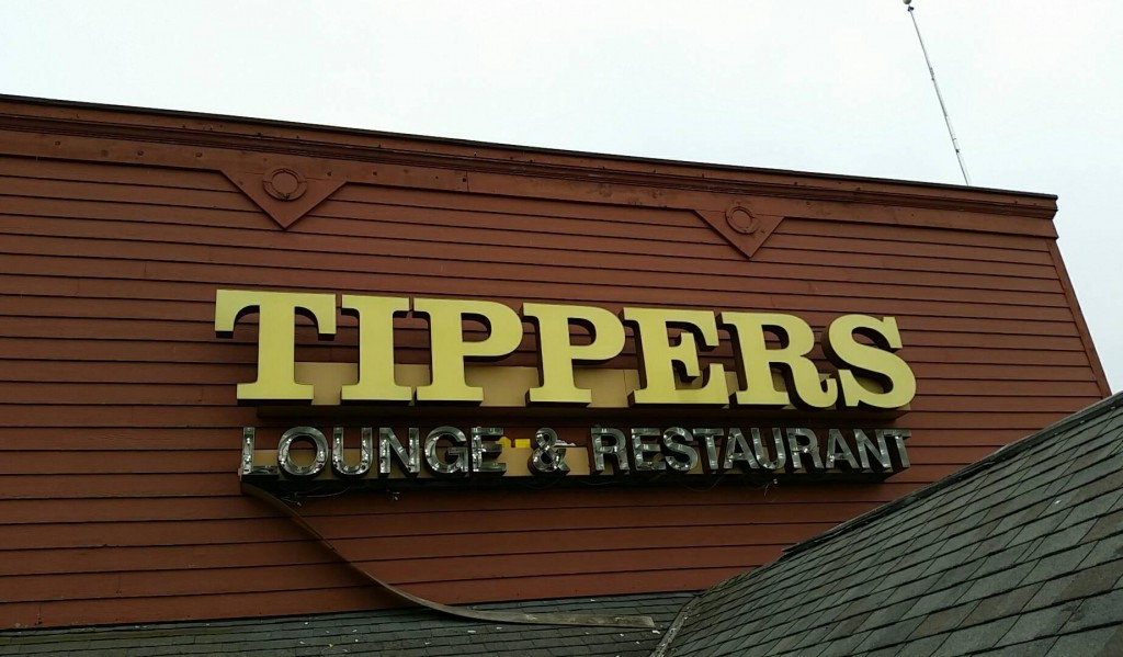 Beer Barrel Saloon / Tippers Sandusky, Ohio Sign Company, Maintenance