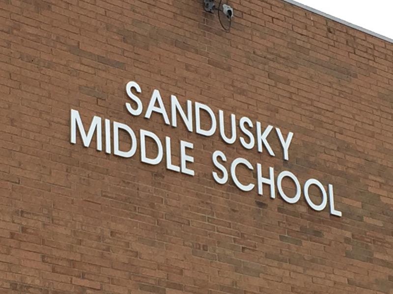 cast aluminum letters