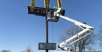 sign cleaning maintenance